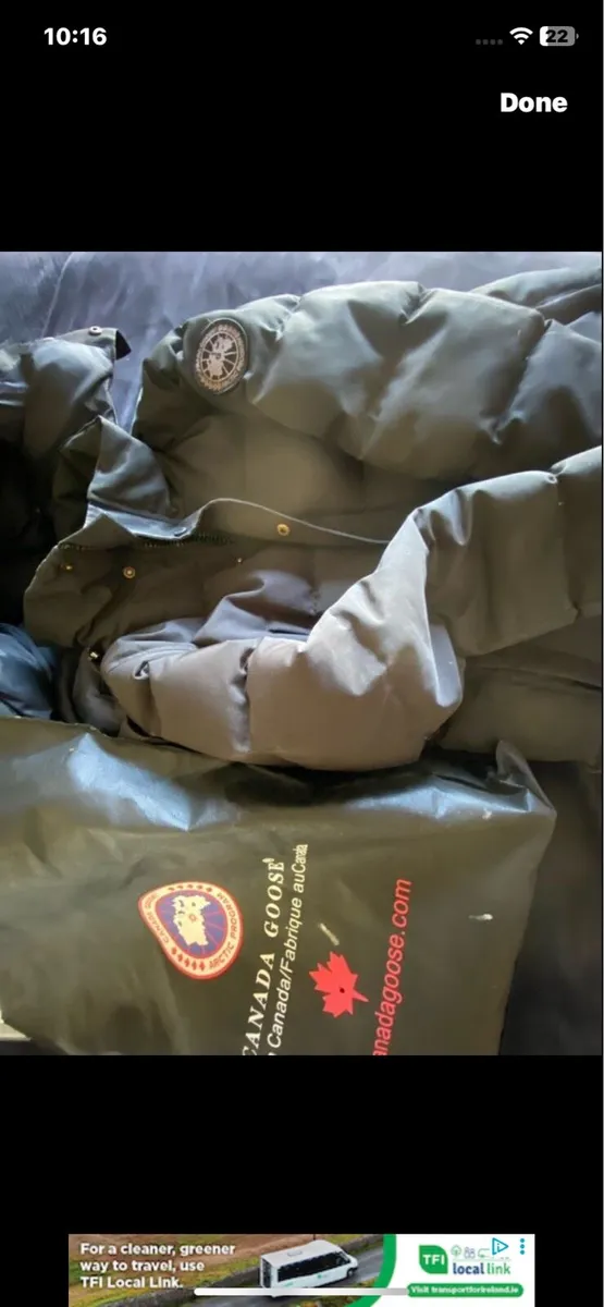 Canada goose jacket - Image 3