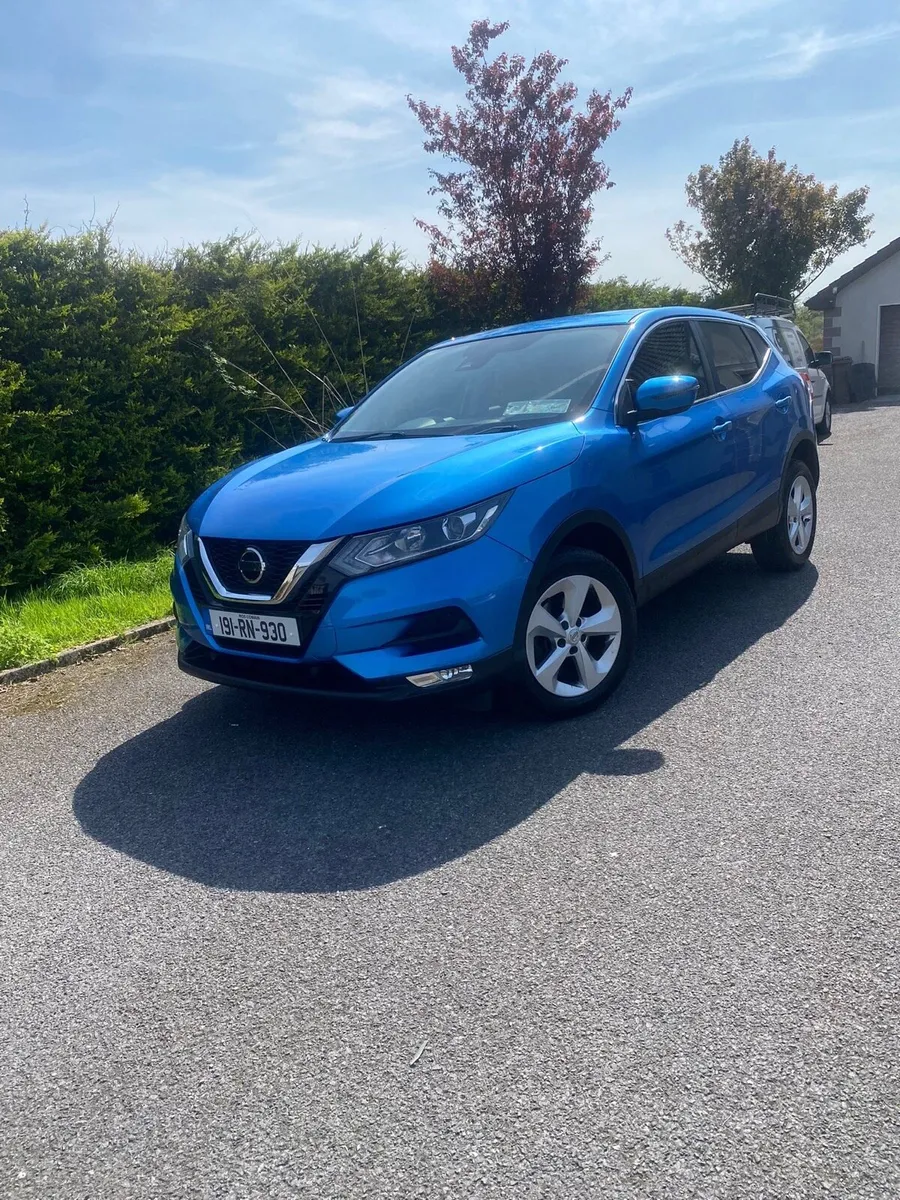 2019 Nissan qashqai - Image 1