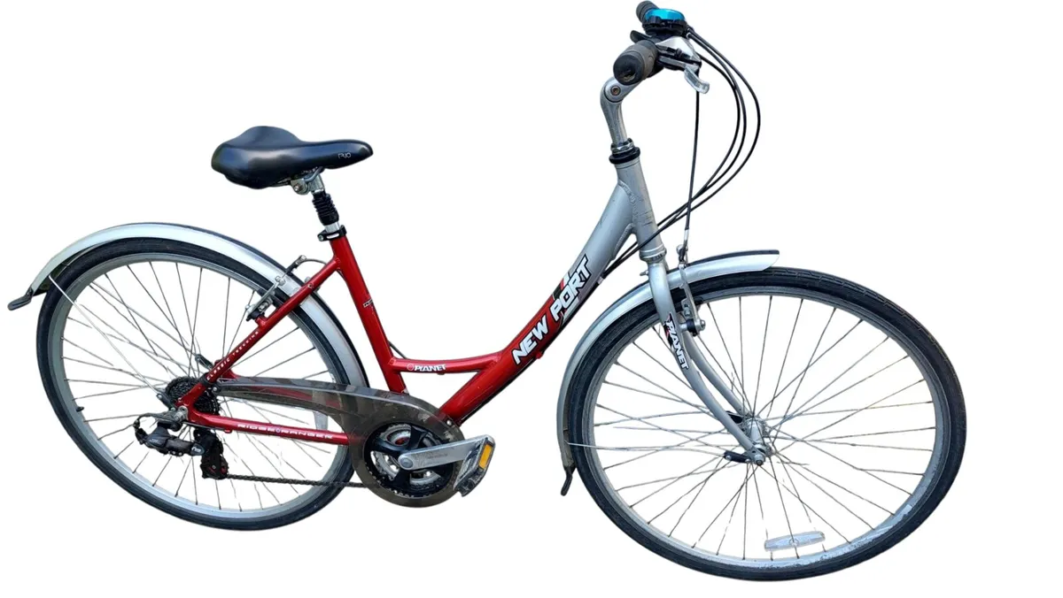 Ladies Newport Planet City Bike - Image 4