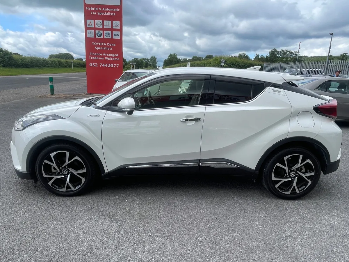 2019-1 Toyota C-HR - Image 4
