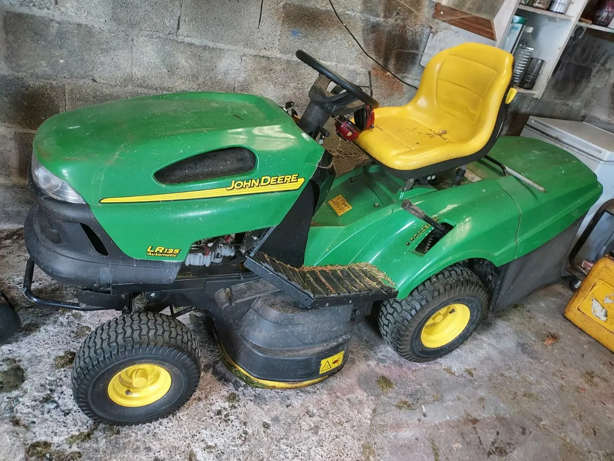 John Deere LR135 - Image 3