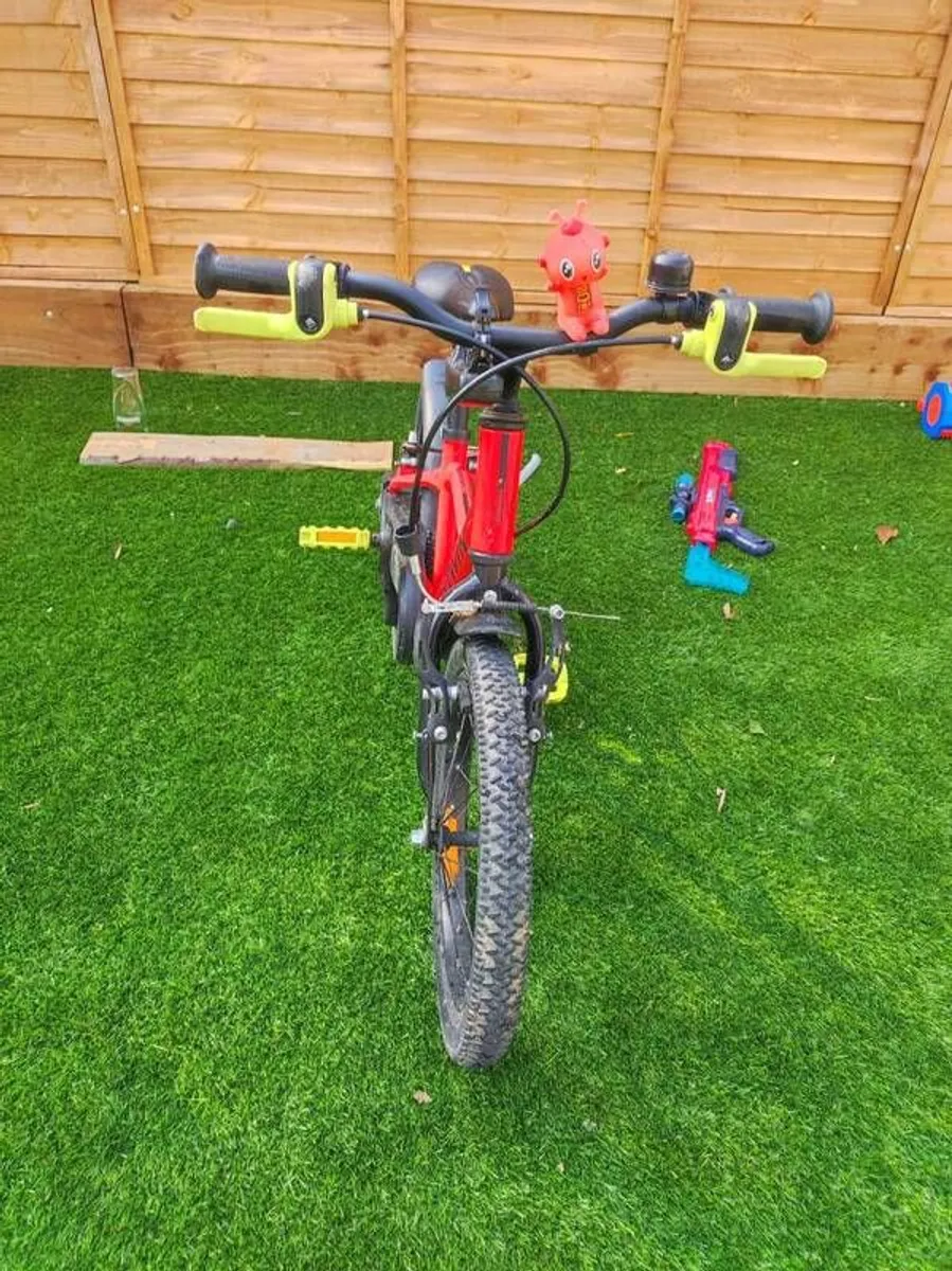 12" kids bike - Image 2