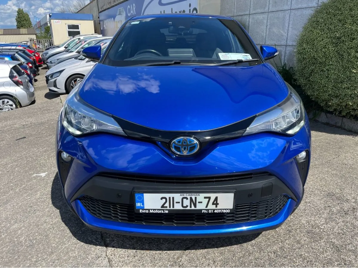 Toyota C-HR Sport Hybrid Automatic 1.8 Petrol - Image 2