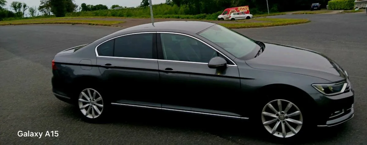 VW PASSAT 151 2.0 TDI MODEL HIGLINE!!! CLEAN CAR ! - Image 2