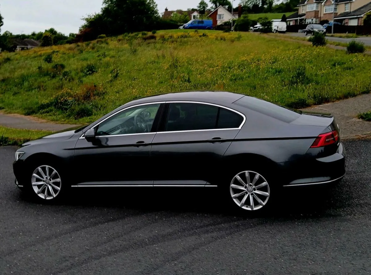 VW PASSAT 151 2.0 TDI MODEL HIGLINE!!! CLEAN CAR ! - Image 3
