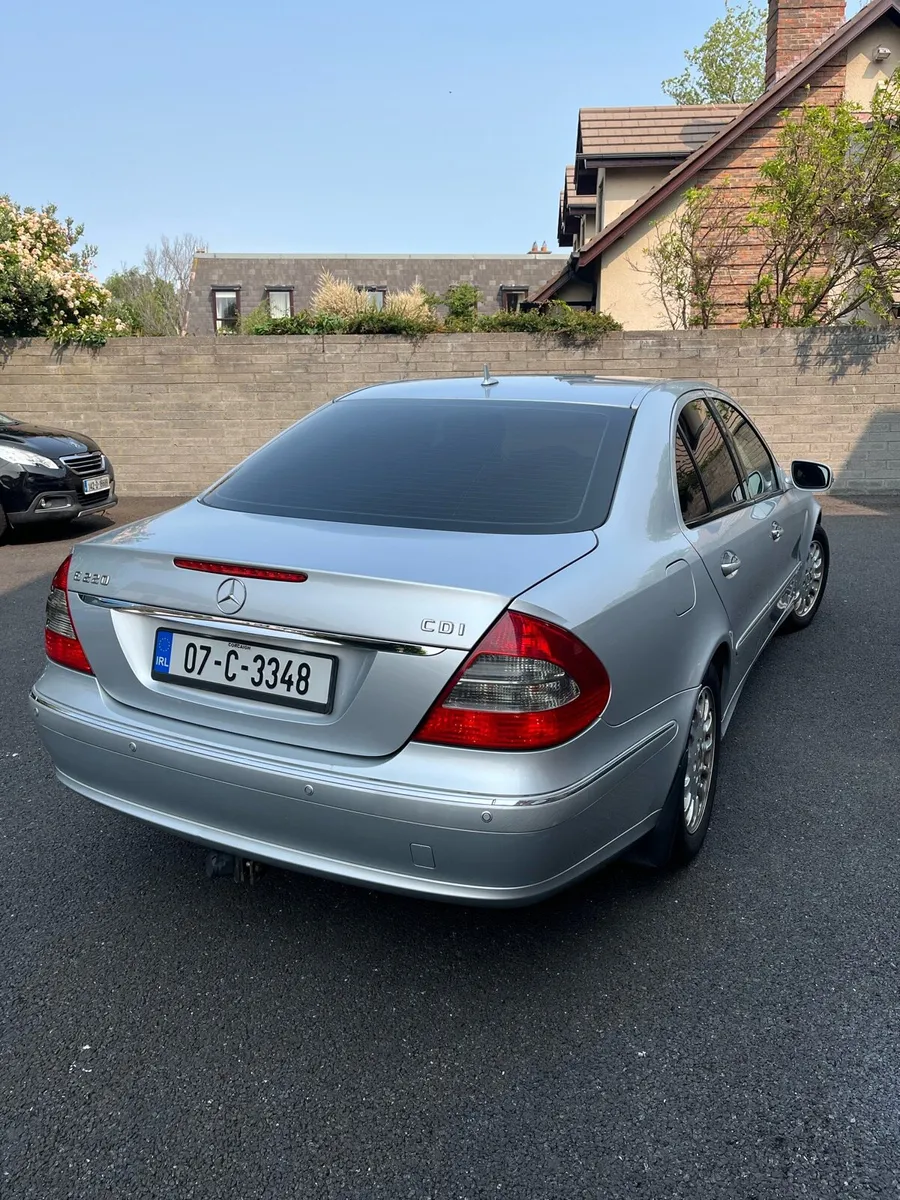 Mercedes E Class facelift - Low Mileage - Image 3