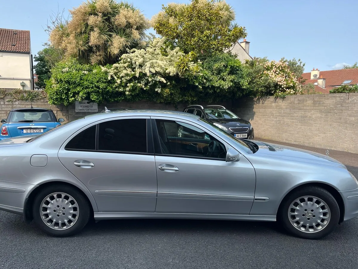 Mercedes E Class facelift - Low Mileage - Image 4