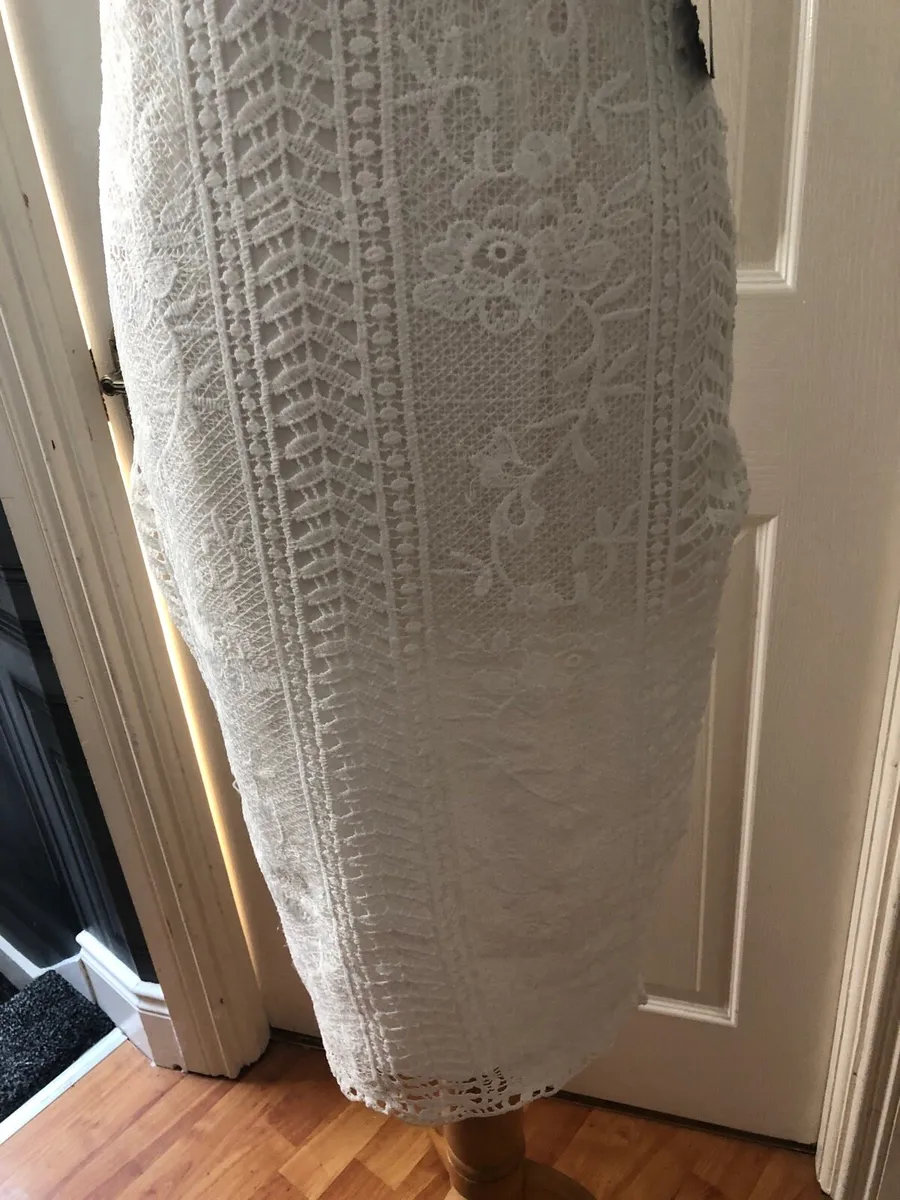 Ladies dress - Image 3