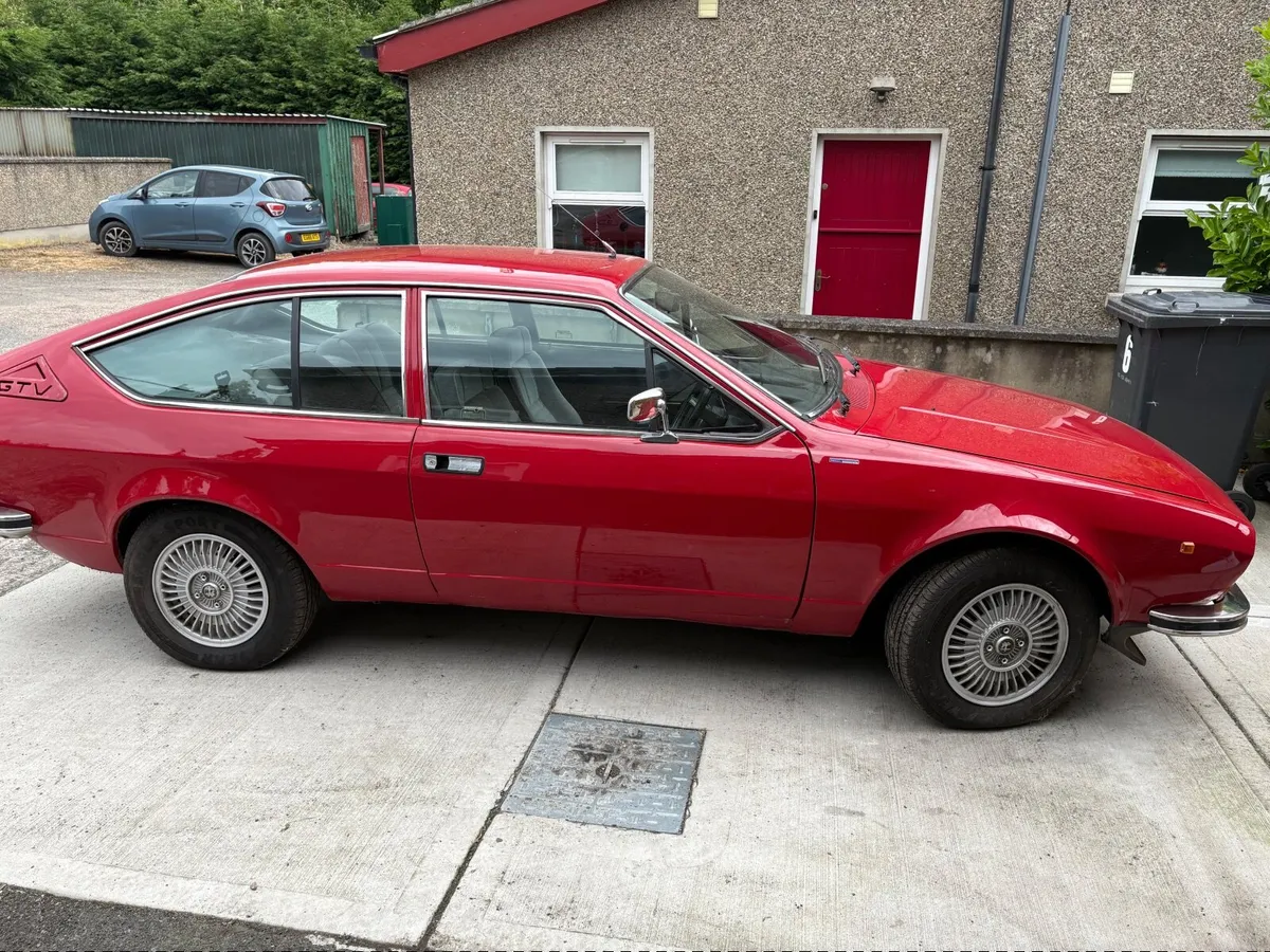 Alfa Romeo GTV 1979 - Image 1