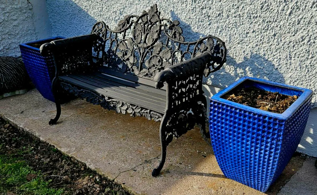 CAST IRON BENCH - Image 2