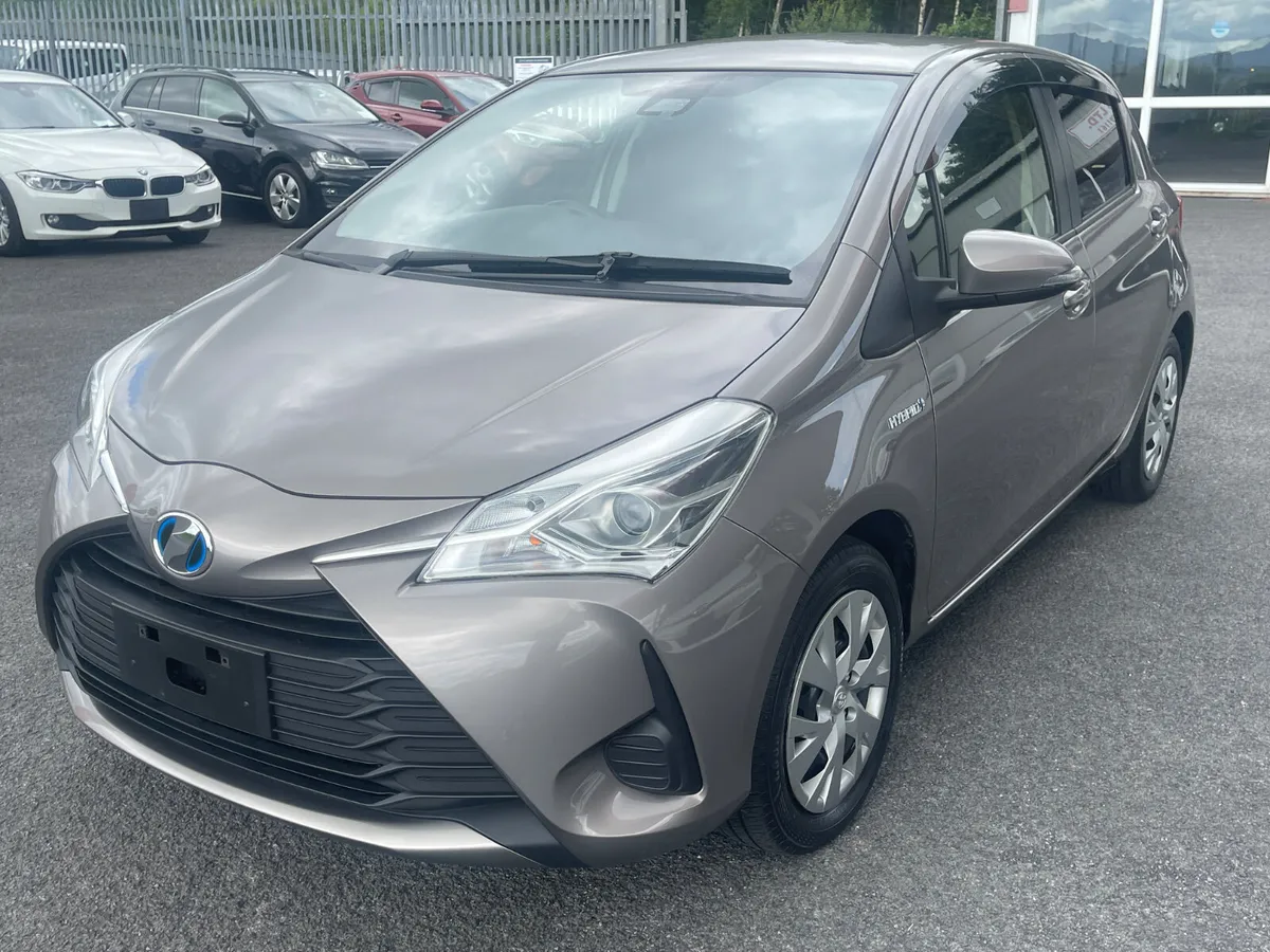 2019-2 Toyota Yaris - Image 3