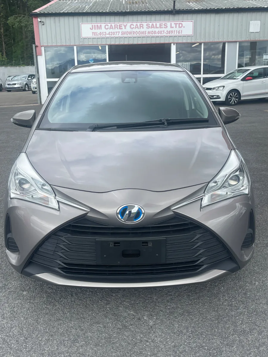 2019-2 Toyota Yaris - Image 2