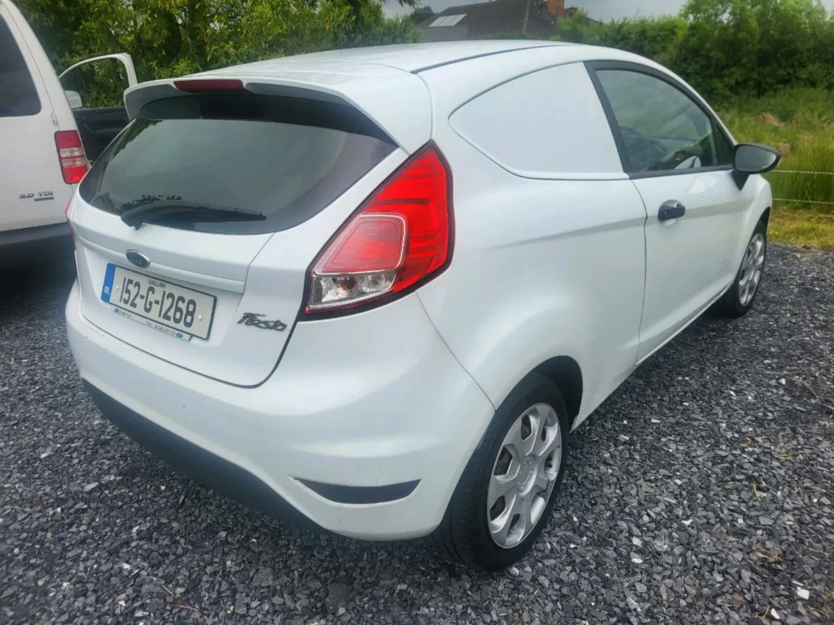 2015 Ford Fiesta Van - Image 4