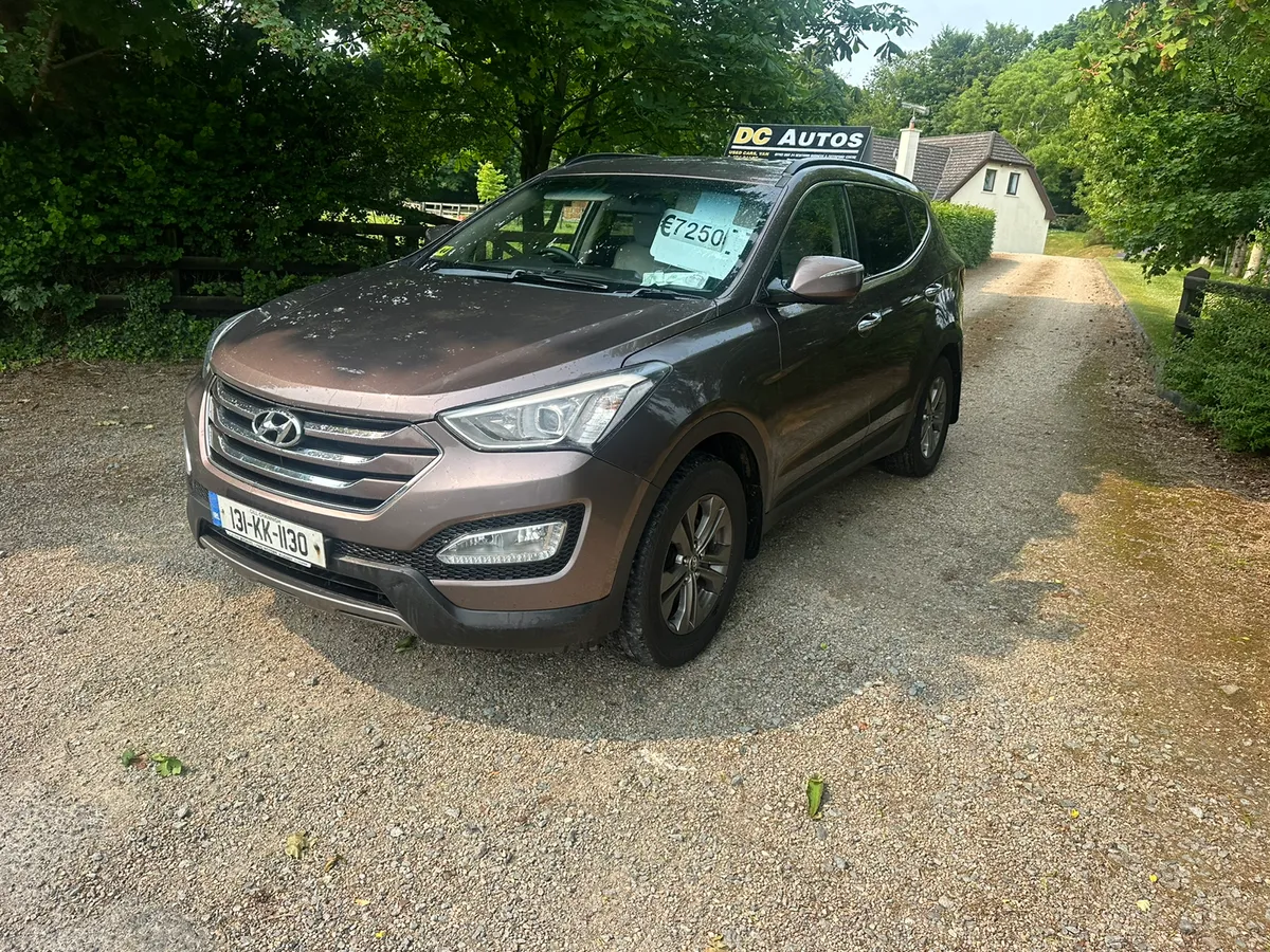13 HYUNDAI SANTA FE 7 SEATER - Image 1