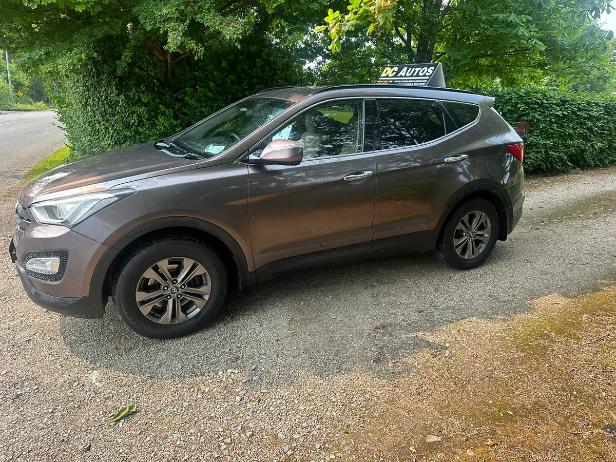 13 HYUNDAI SANTA FE 7 SEATER - Image 4