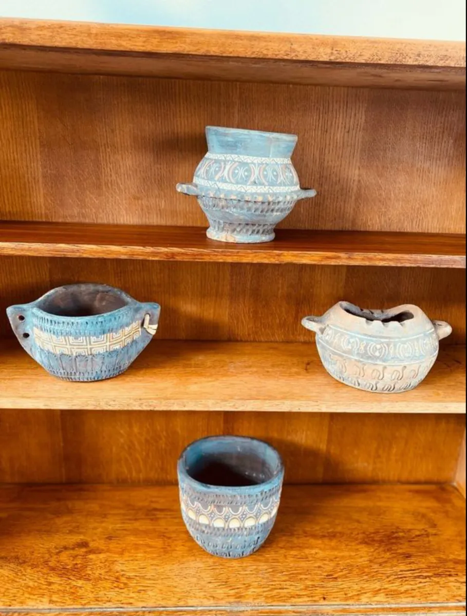 Vintage Decorative Terracotta Plant Pots x 4 - Image 1