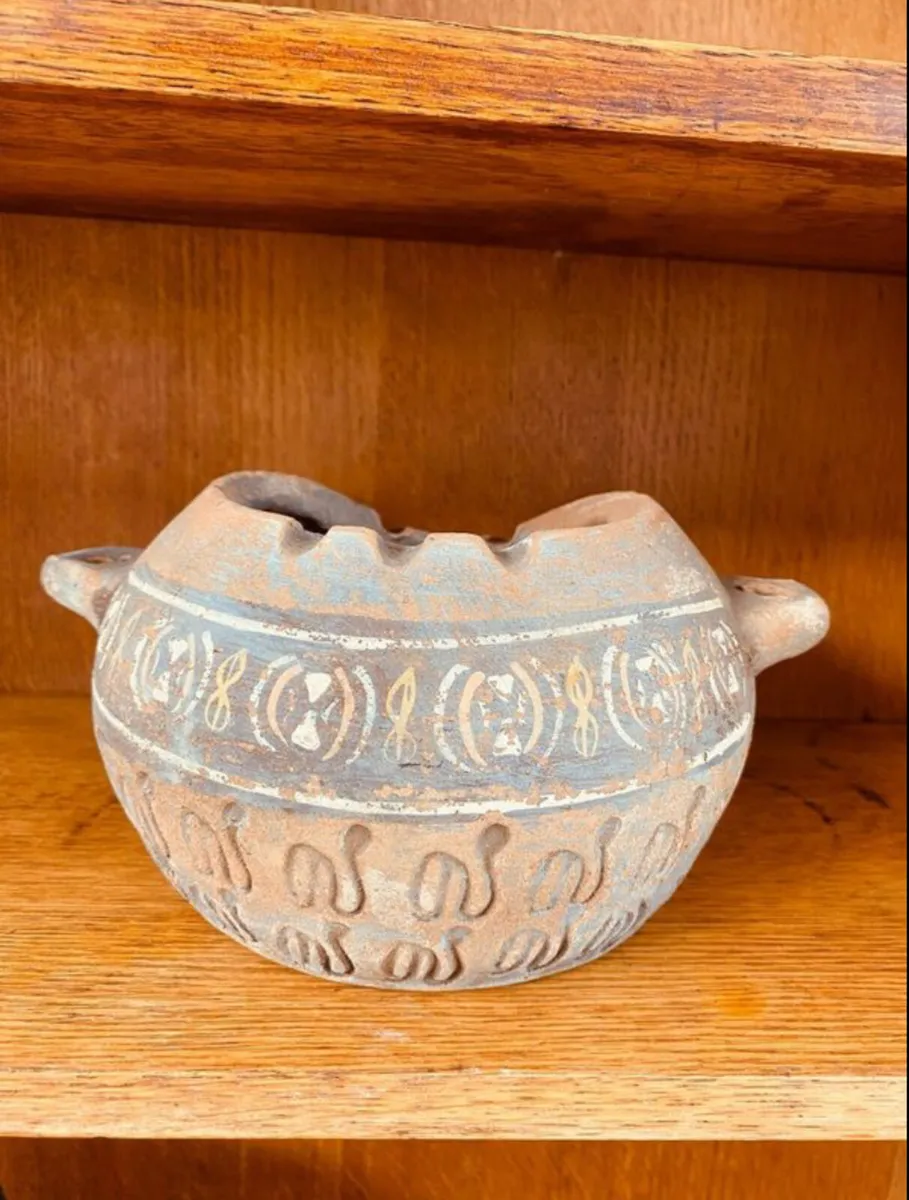 Vintage Decorative Terracotta Plant Pots x 4 - Image 3