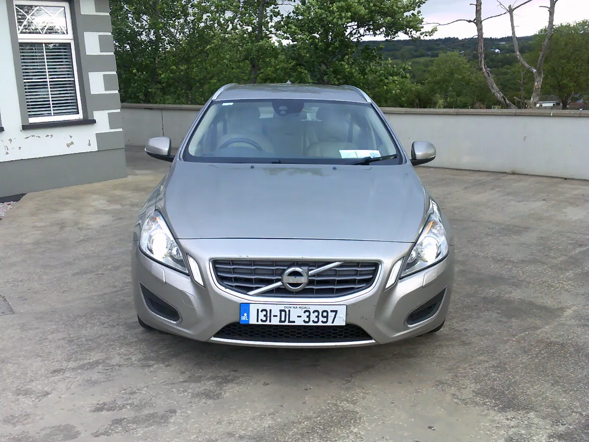 Volvo V60 2013 - Image 2