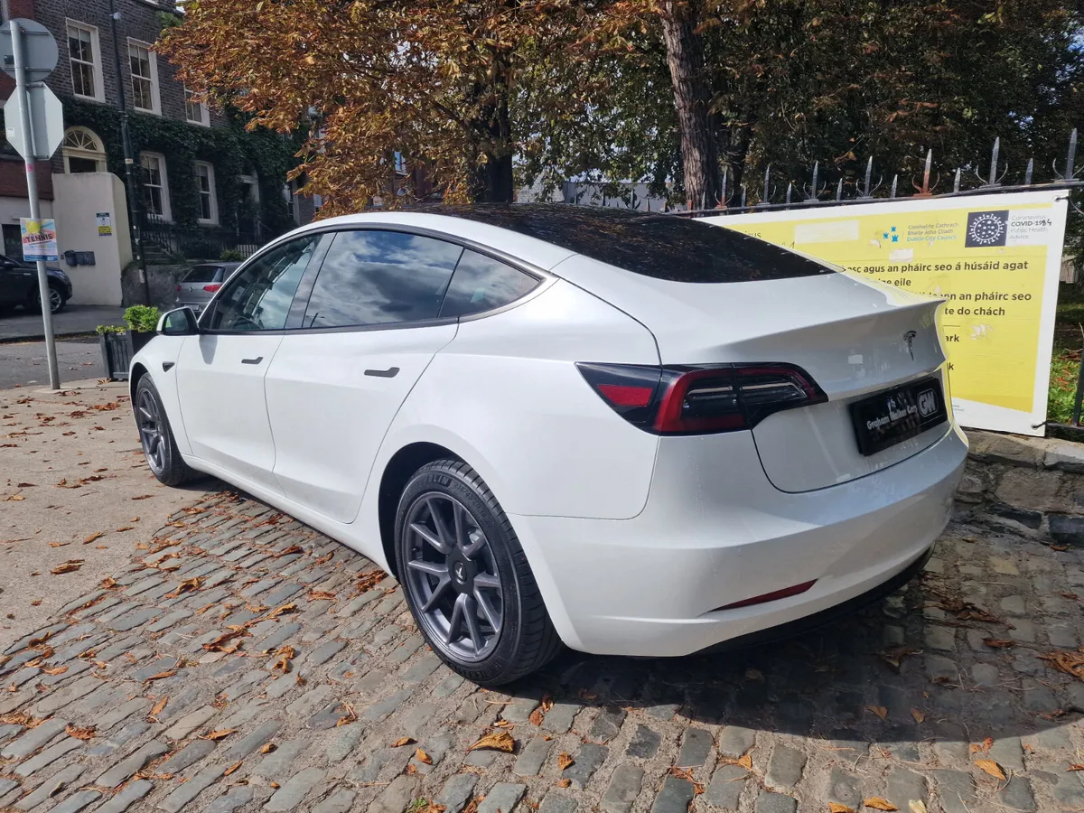 2022 (222) Tesla Model 3 RWD - Image 2