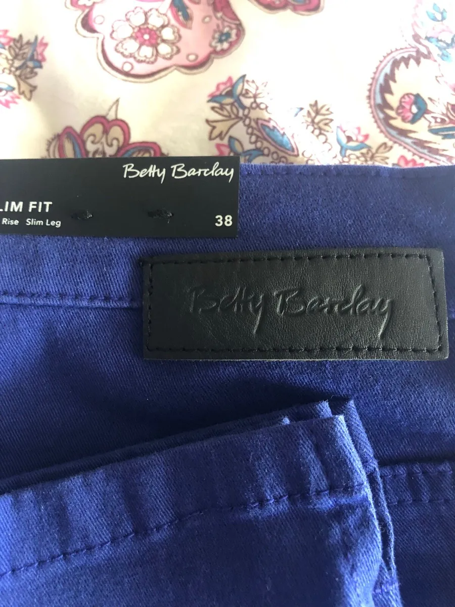 Betty barely  jeans - Image 4