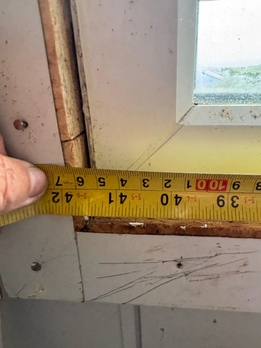 2 PORTACABIN windows needed - Image 2