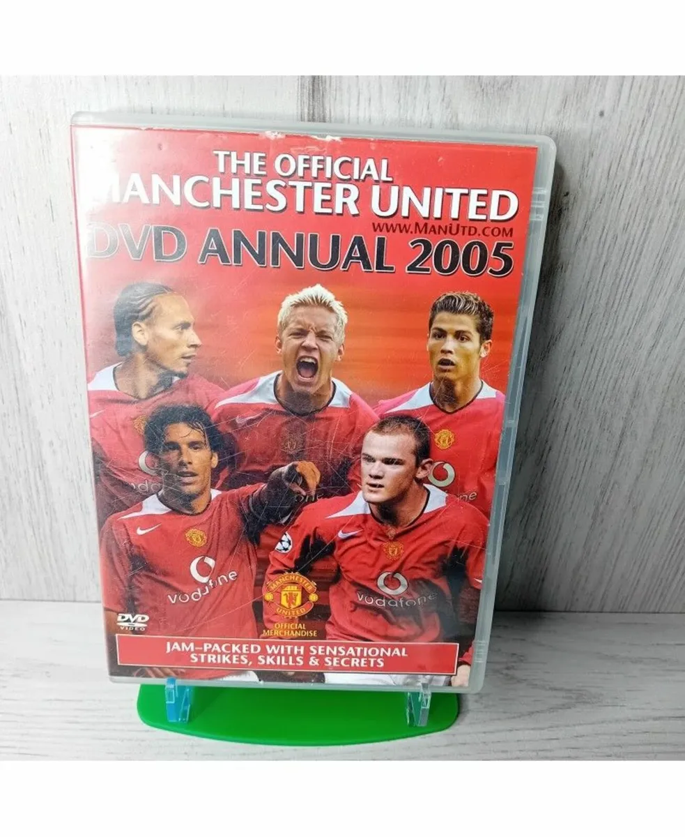 MANCHESTER UNITED DVD ANNUAL 2005 DVD - RARE RETRO