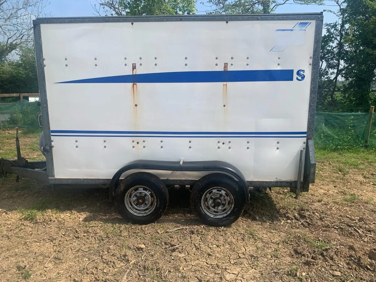 Ifor Williams Box Van BV105 - Image 4