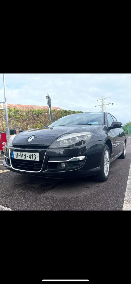 2011 Renault Laguna - Image 1