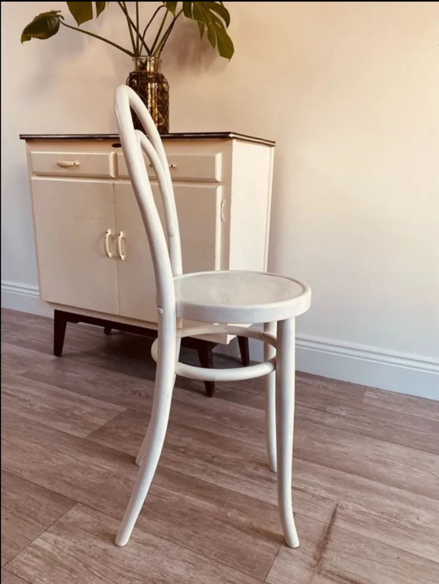 Vintage White Bentwood Chair - Image 3