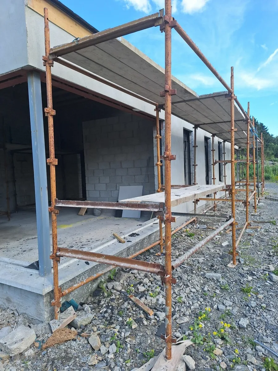 Quick Stage Scaffolding - Image 1