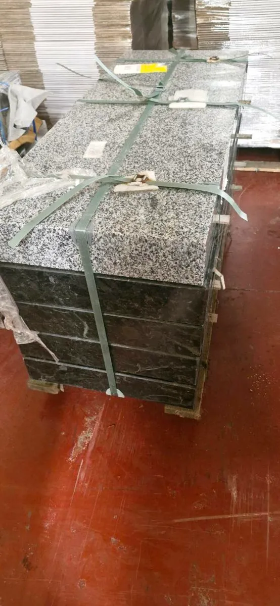 Marble headstones - Image 2