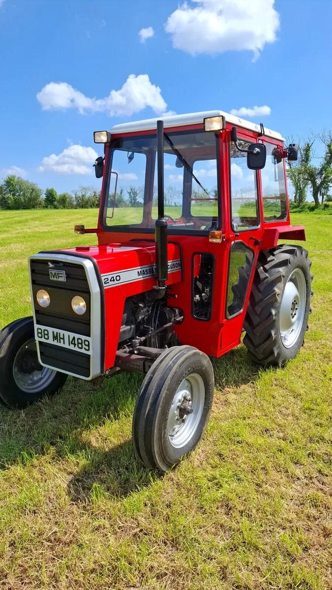 Massey Ferguson 240 - Image 2