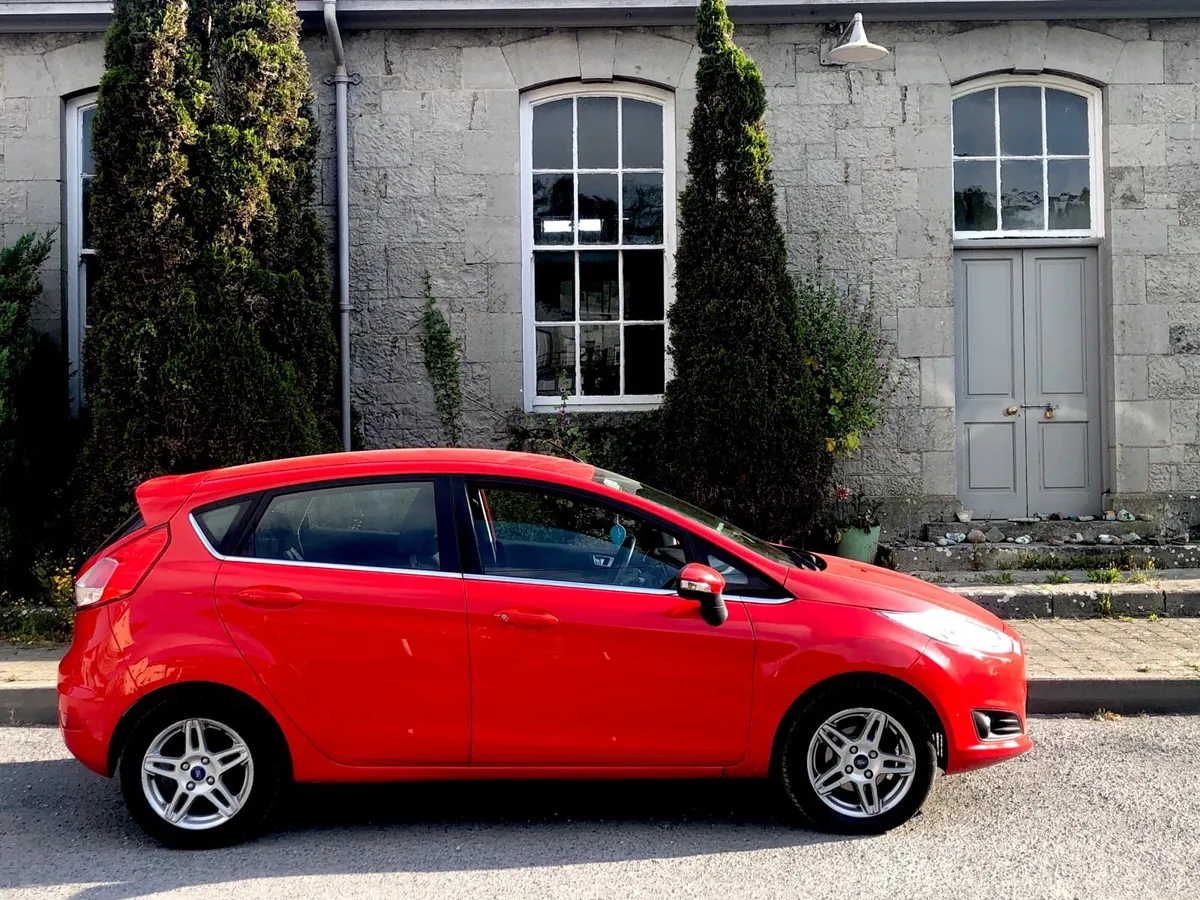 FORD FIESTA ZETEC NCTD 6/26 2013 - Image 2