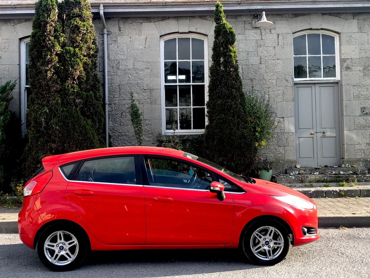 FORD FIESTA ZETEC NCTD 6/26 2013 - Image 3
