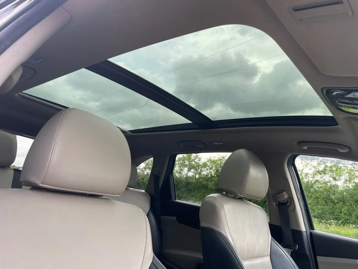 Kia Sorento  K3 - 7 Seater 4x4 - Image 2