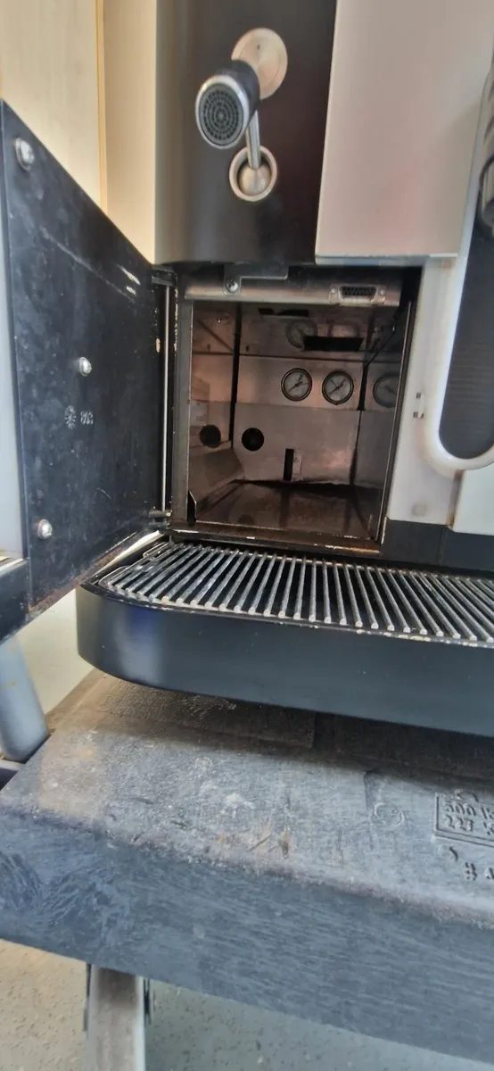Coffee Machine - Image 3
