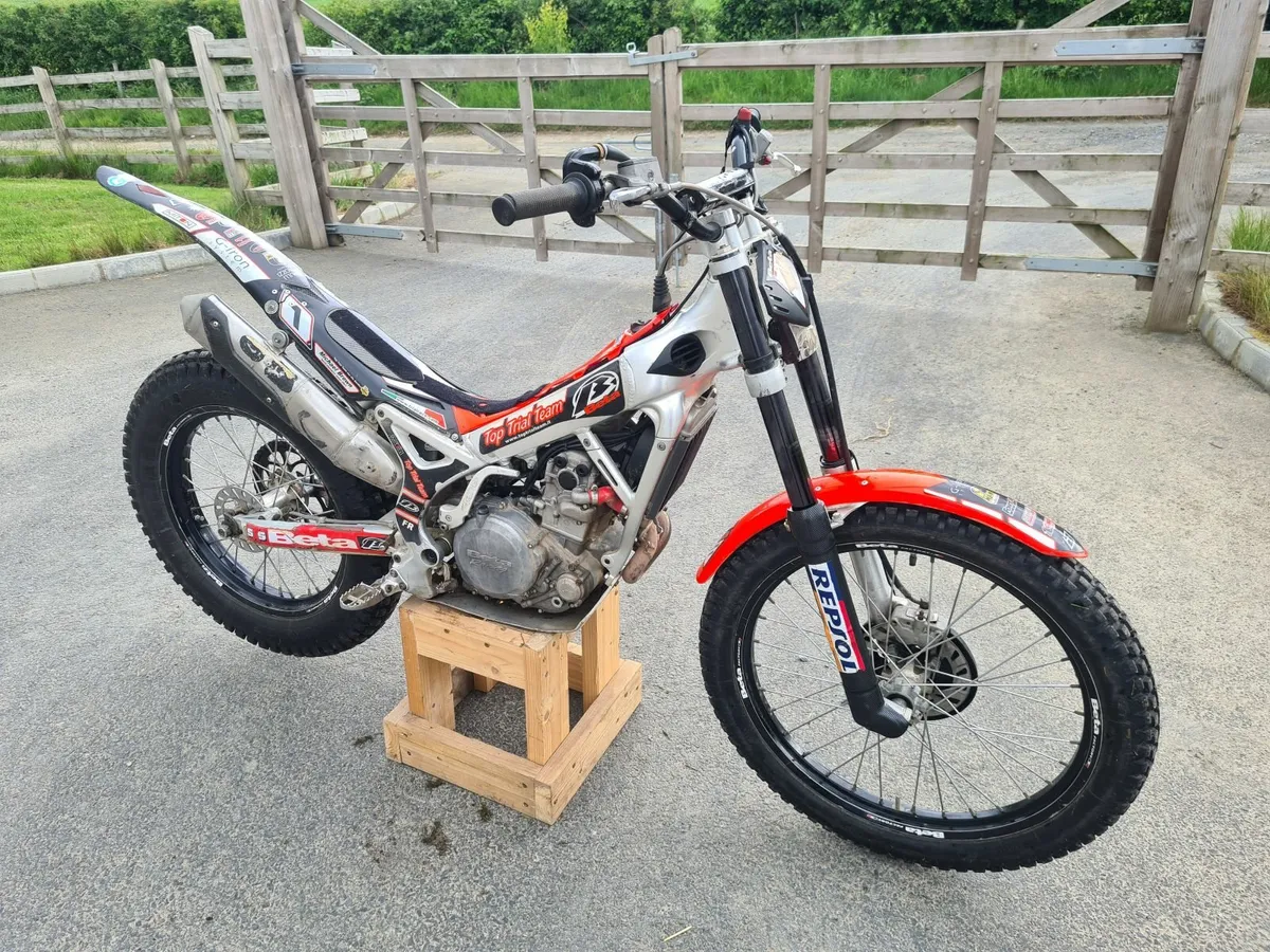 BETA 250 Rev 3 4T  Trials Bike Four Stroke - Image 3