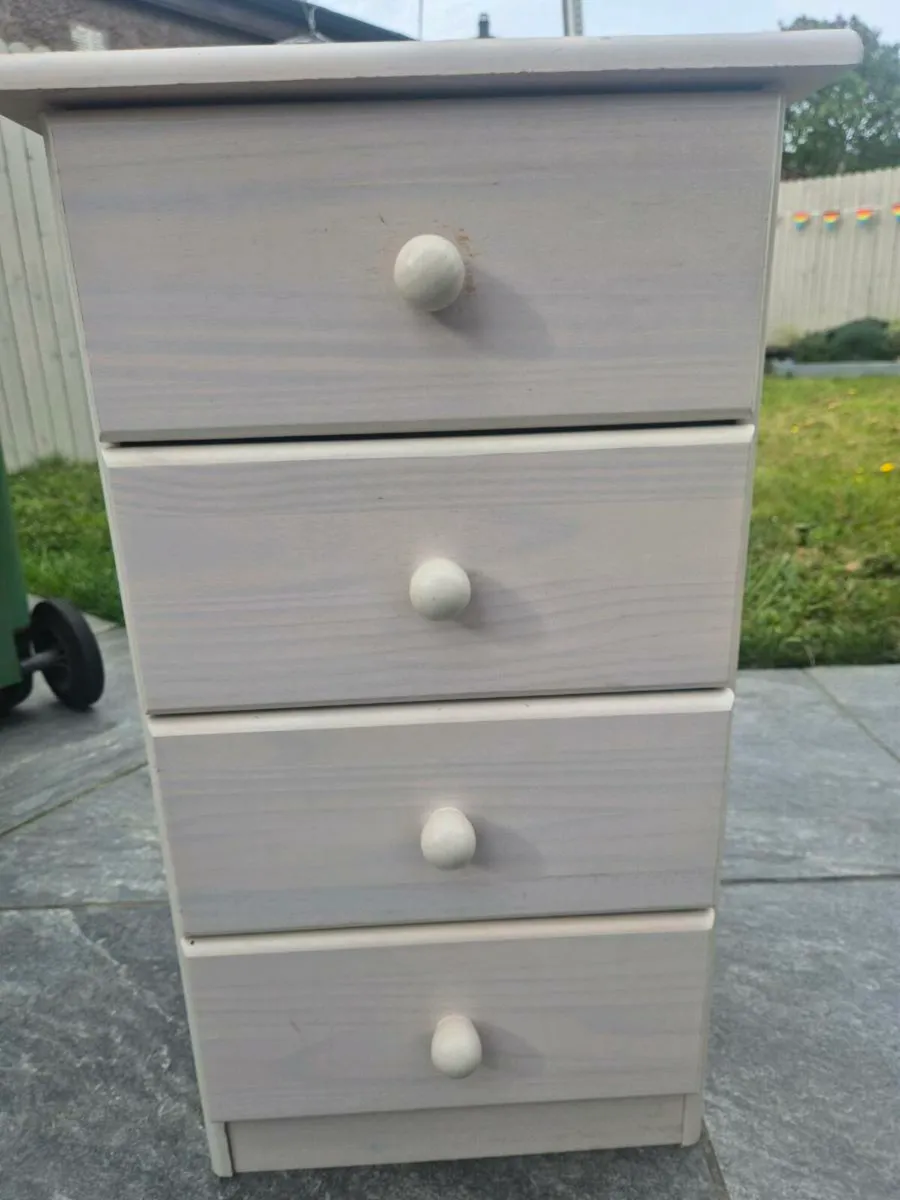 x2 Bedside Tables: Perfect for Upcycling - Image 4