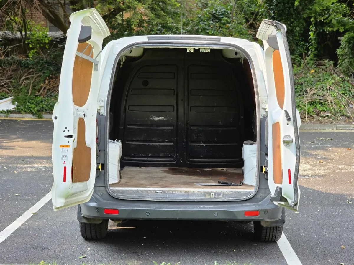 Ford Transit Courier - Low Mileage - Immaculate - Image 4