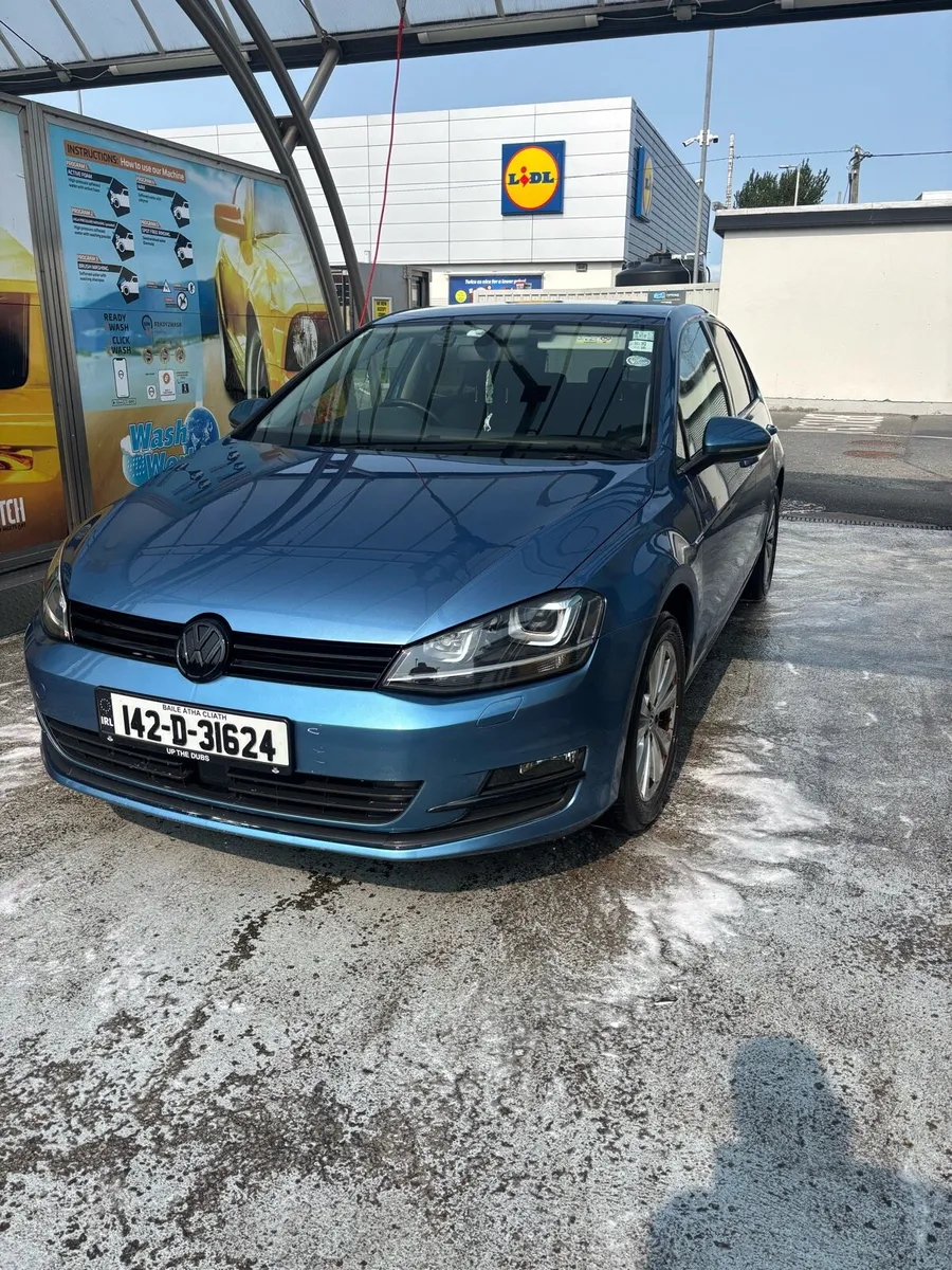 Volkswagen Golf - Image 1