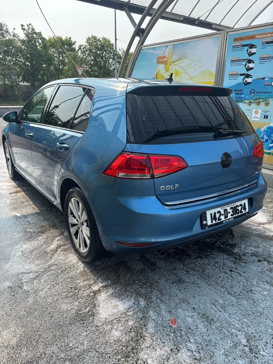 Volkswagen Golf - Image 4