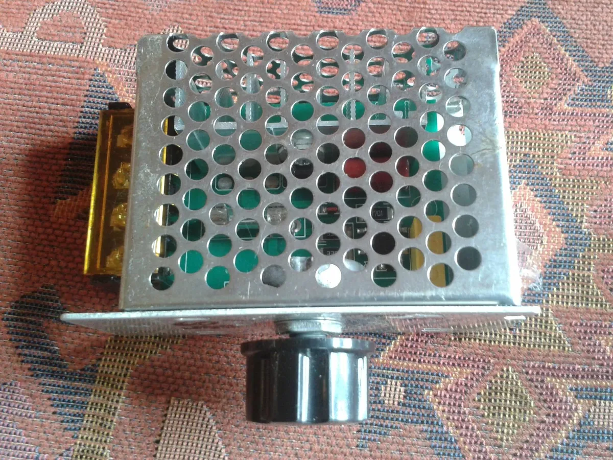 AC Voltage adjuster - Image 1