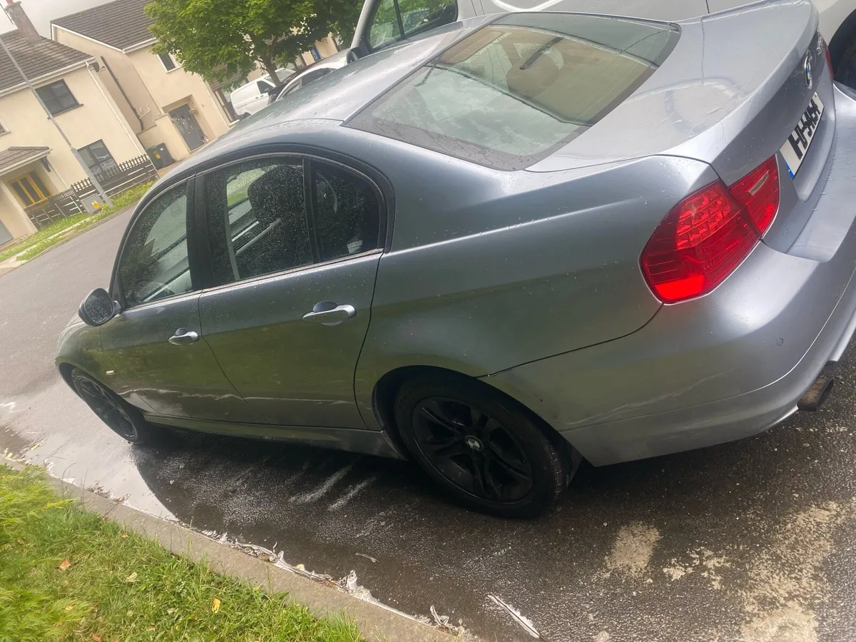 BMW - Image 2