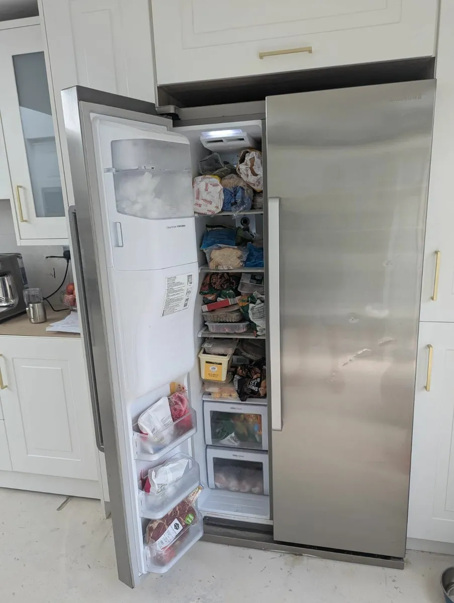 Samsung American Style Fridge-Freezer - Image 3