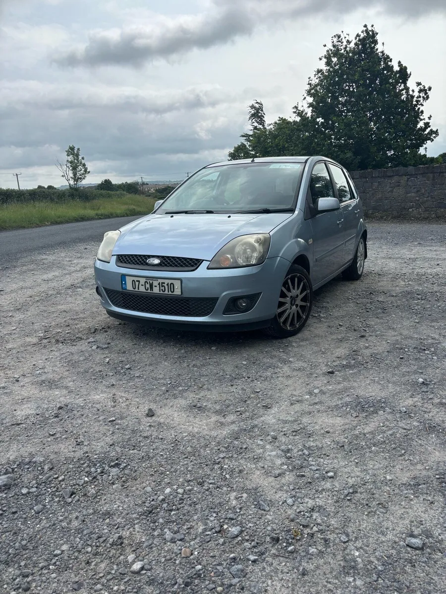 Ford fiesta 07 - Image 1