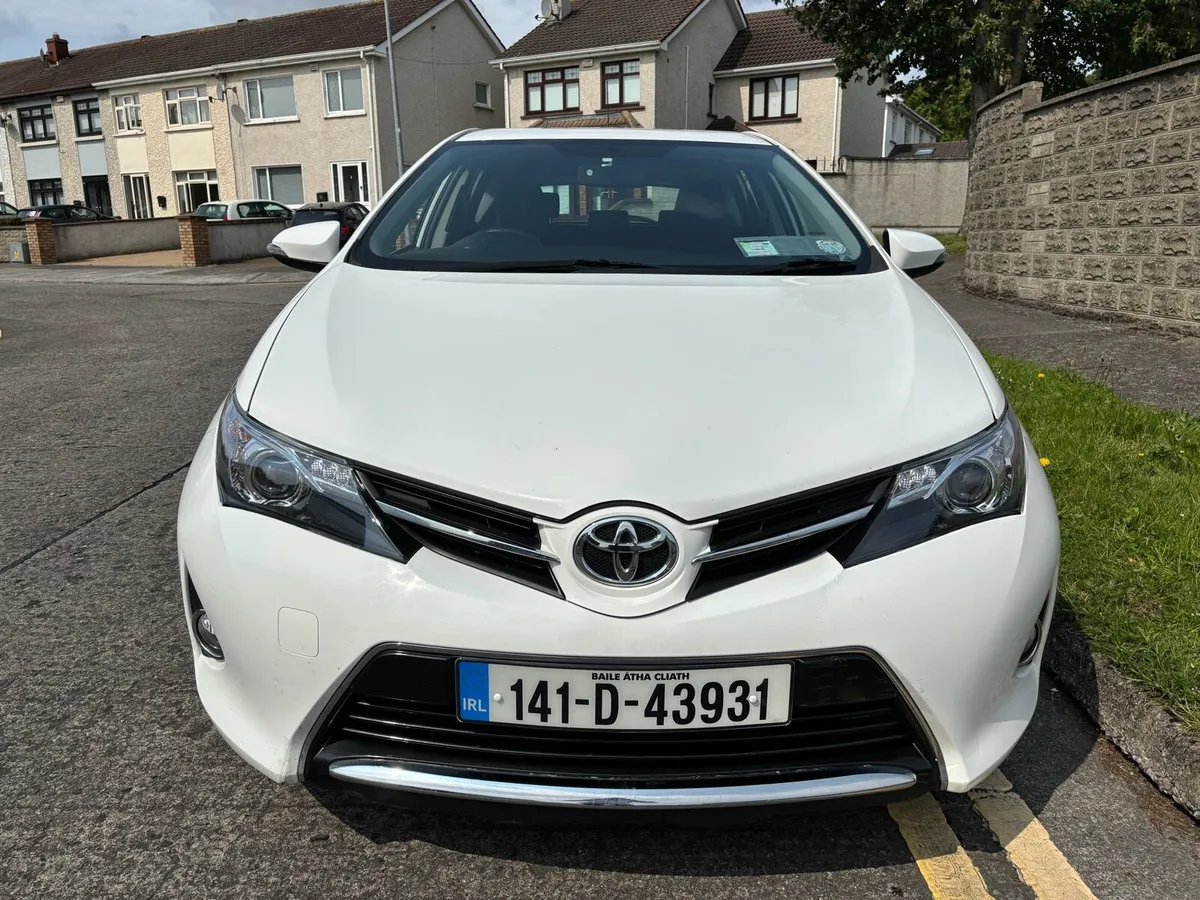 2014 Toyota Auris 1.4D TAX+NCT low miles - Image 2