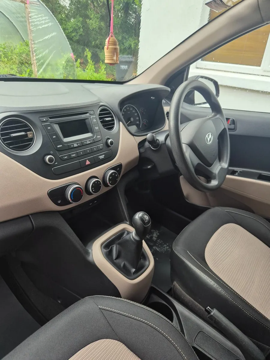 Hyundai i10 2014 - Image 2