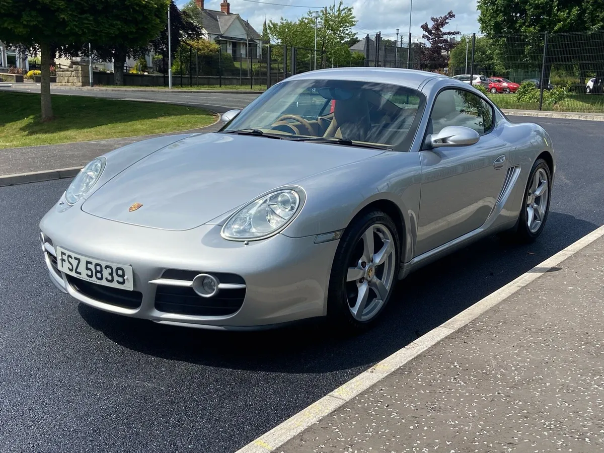 2007 Porsche cayman - Image 2