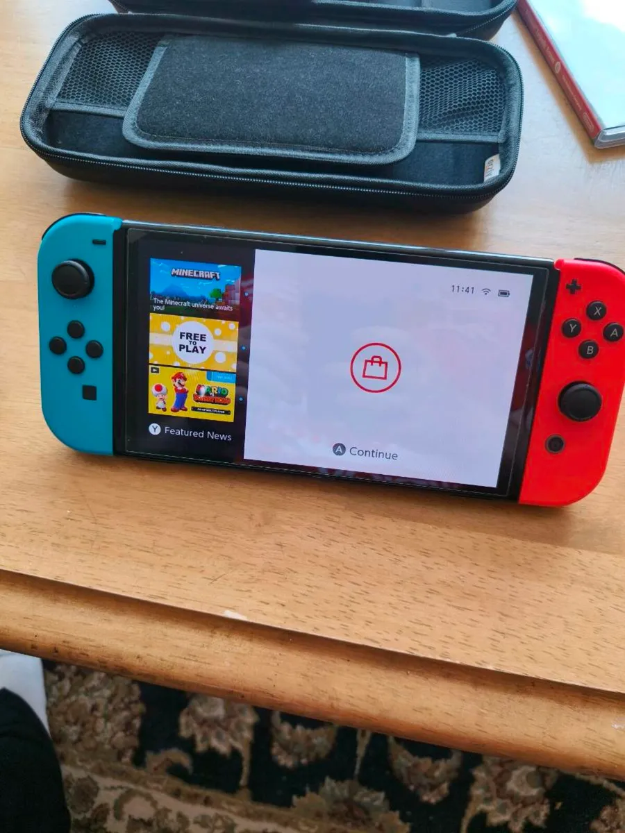 Nintendo Switch Oled - Image 1