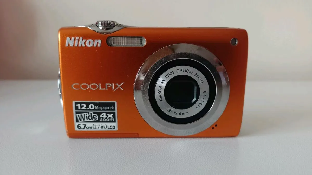 Nikon Coolpix S3000 - Image 2